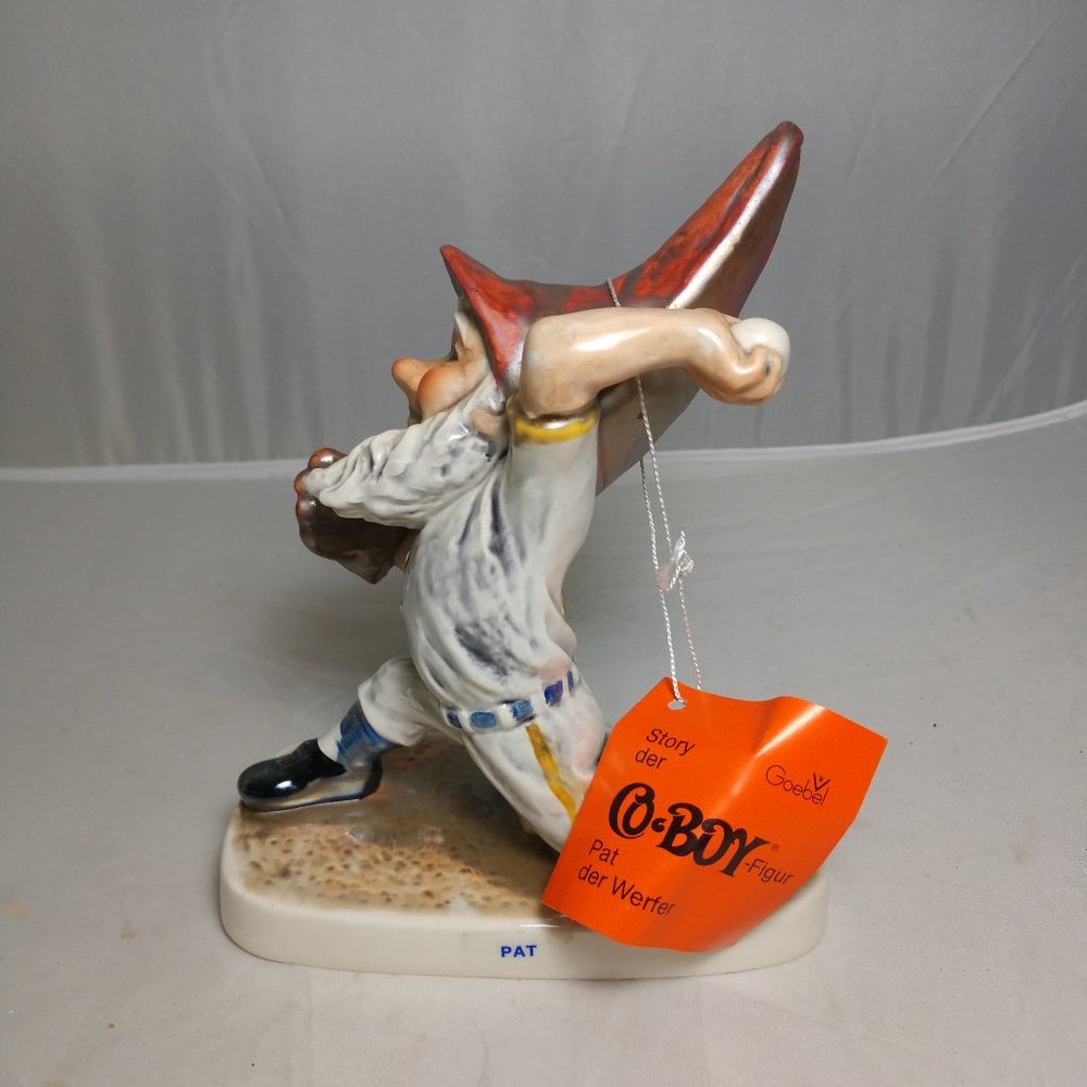 Goebel Pitching Santa